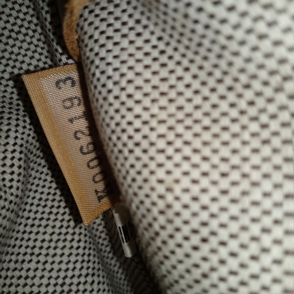 LADIES LARGE HANDBAG BY DOONEY & BOURKE - Picture 3 of 5